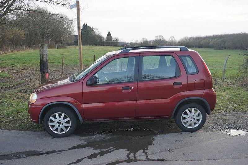Gebraucht Suzuki Ignis 83 PS (61 kW) 2001 Rot Kleinwagen