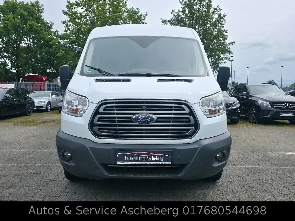 Gebraucht Ford Transit 131 PS (96 kW) 2018 Weiß Van