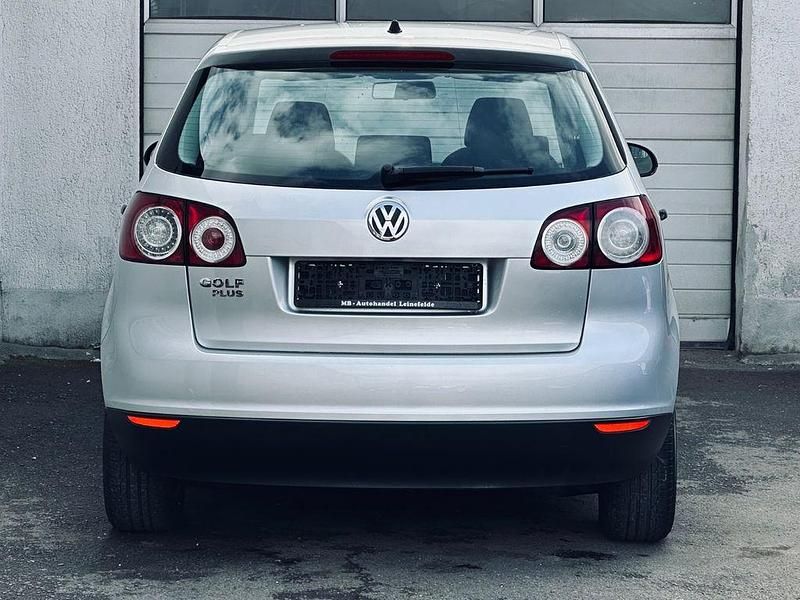 Gebraucht VW Golf Plus Cross 122 PS (89 kW) 2008 Silber Van / Kleinbus