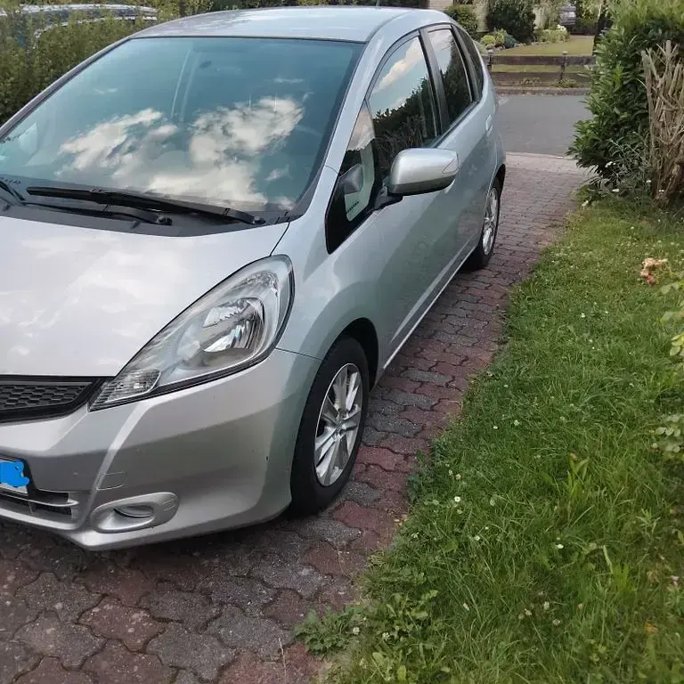 Gebraucht Honda Jazz Comfort 99 PS (72 kW) 2014 Silber Kleinwagen