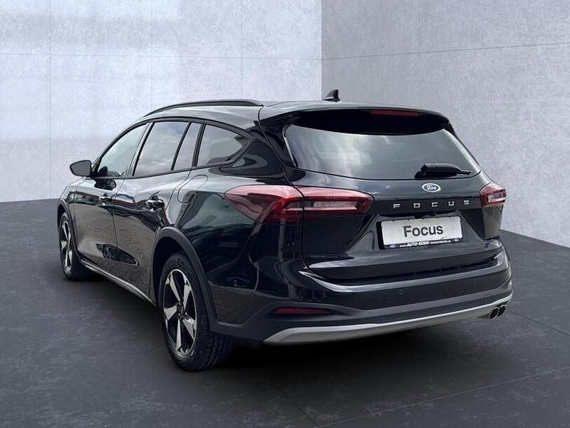 Neu Ford Focus Active X 155 PS (114 kW) 2026 Schwarz Limousine
