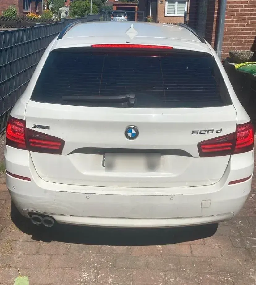 Gebraucht BMW 520 2015 Weiß Kombi