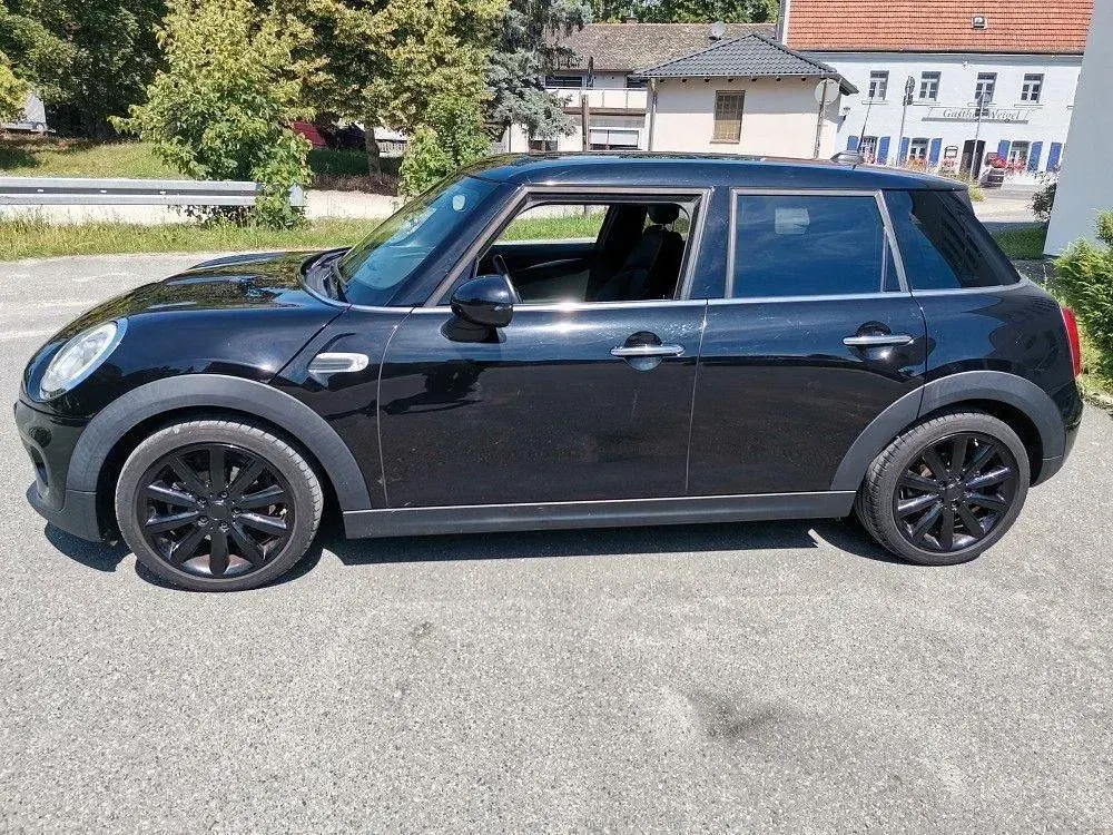 Gebraucht Mini Cooper 136 PS (100 kW) 2017 Schwarz Kleinwagen
