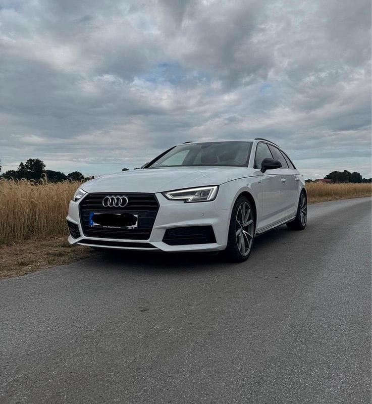 Weiß Gebraucht 2018 Audi A4 S-Line Kombi | 24.400 € (Teuer) - Bild 1/4