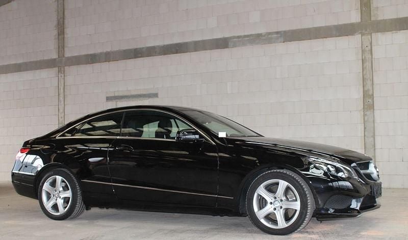 Gebraucht Mercedes E400 333 PS (244 kW) 2014 Schwarz Coupé