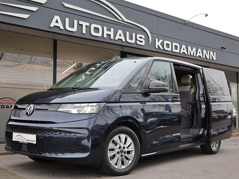 Gebraucht VW Multivan 150 PS (110 kW) 2024 Starlight blue metallic Van