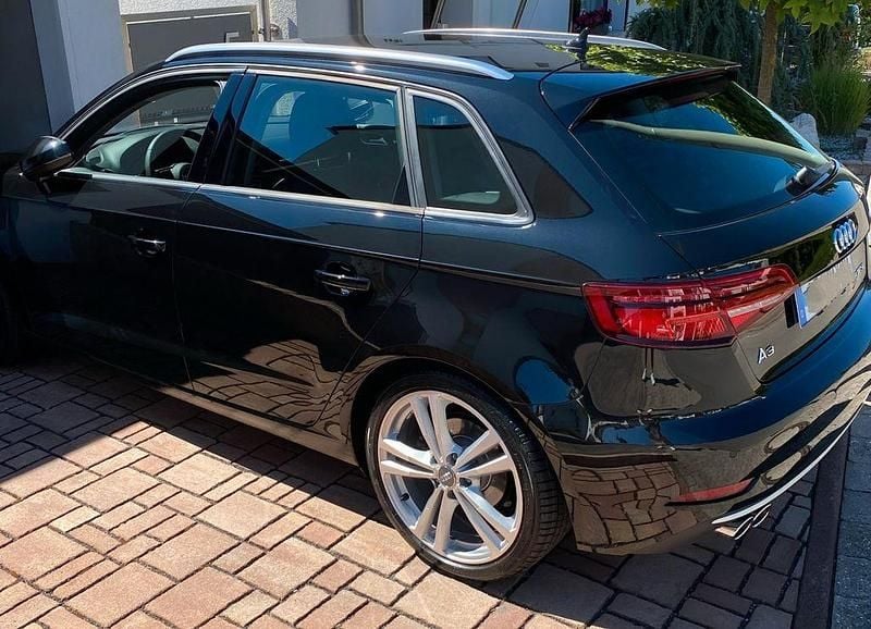 Schwarz Gebraucht 2019 Audi A3 Sport Limousine | 18.800 € (Guter Preis) - Bild 1/4