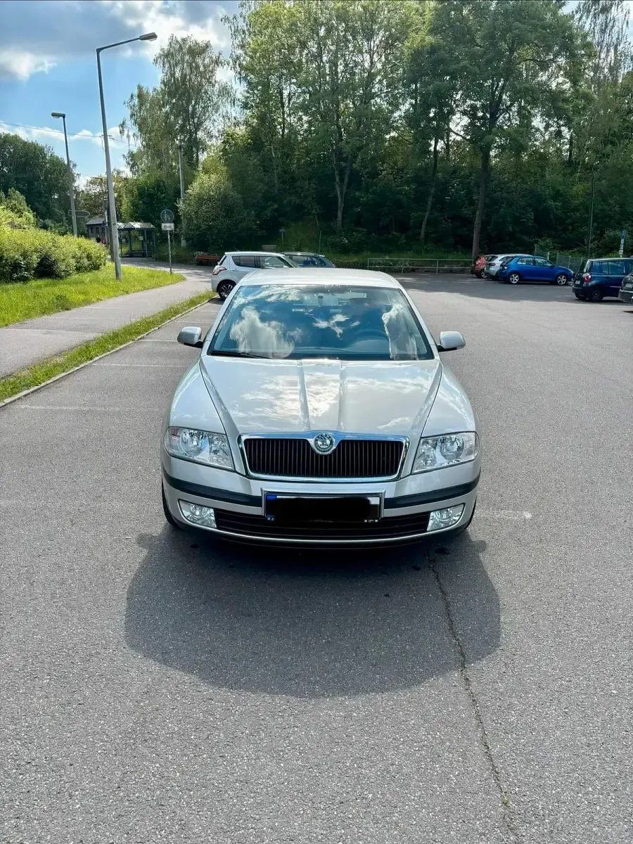 Gebraucht Skoda Octavia 102 PS (75 kW) 2007 Grau Limousine