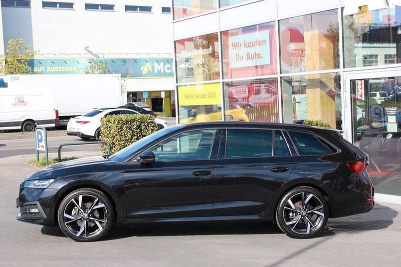 Gebraucht Skoda Octavia SportLine 210 PS (154 kW) 2023 Cerna magic/black magic (metallic) Kombi