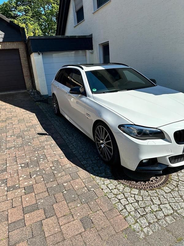 Gebraucht BMW 525 218 PS (160 kW) 2016 Weiß Kombi