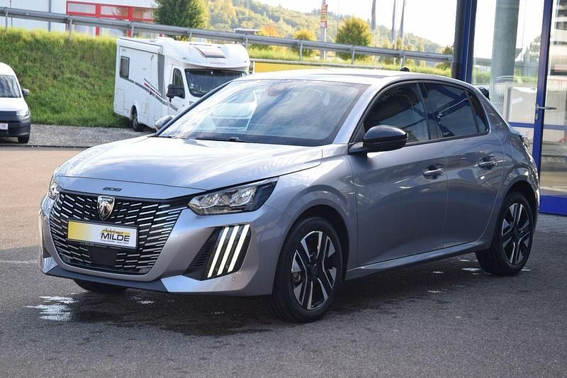 Silber Neu 2025 Peugeot 208 Allure Kleinwagen | 21.970 € (Guter Preis) - Bild 1/4