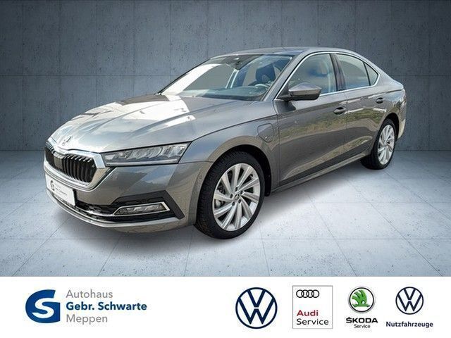 Grau Gebraucht 2025 Skoda Octavia Style Limousine | 27.990 € (Fairer Preis) - Bild 1/4