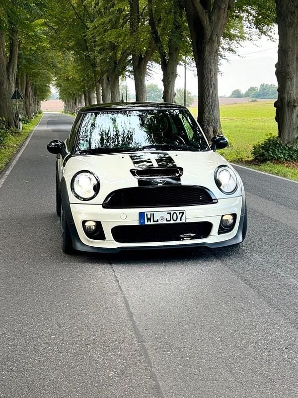 Gebraucht Mini John Cooper Works 211 PS (155 kW) 2012 Weiß Kleinwagen