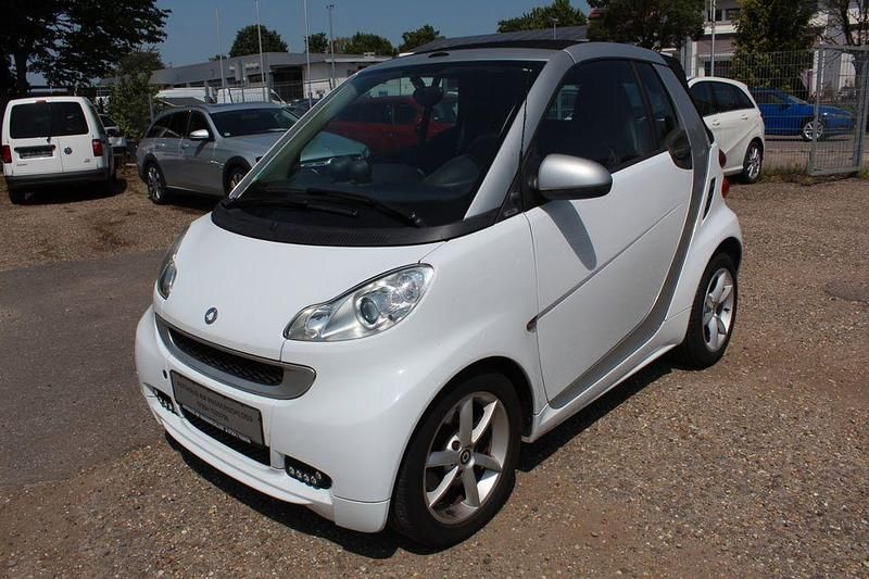 Tridionsicherheitszelle silbe Gebraucht 2011 Smart ForTwo Cabrio Pulse Cabrio | 5.795 € (Fairer Preis) - Bild 1/4