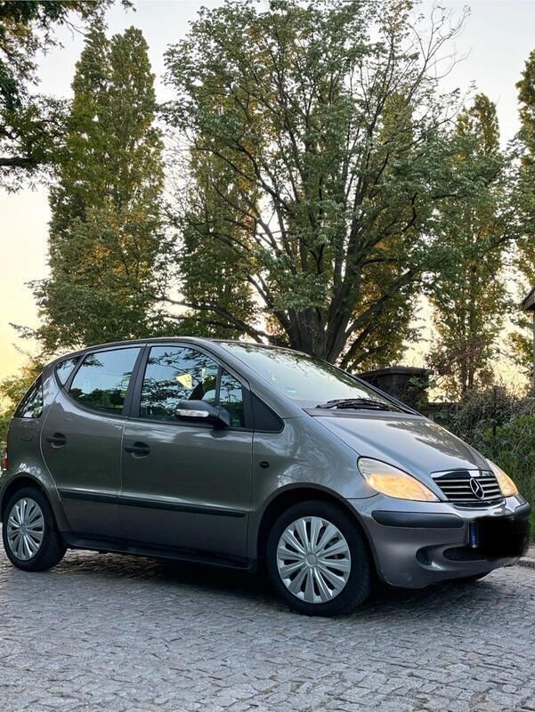 Grau Gebraucht 2004 Mercedes A160 Limousine | 2.799 € (Teuer) - Bild 1/4