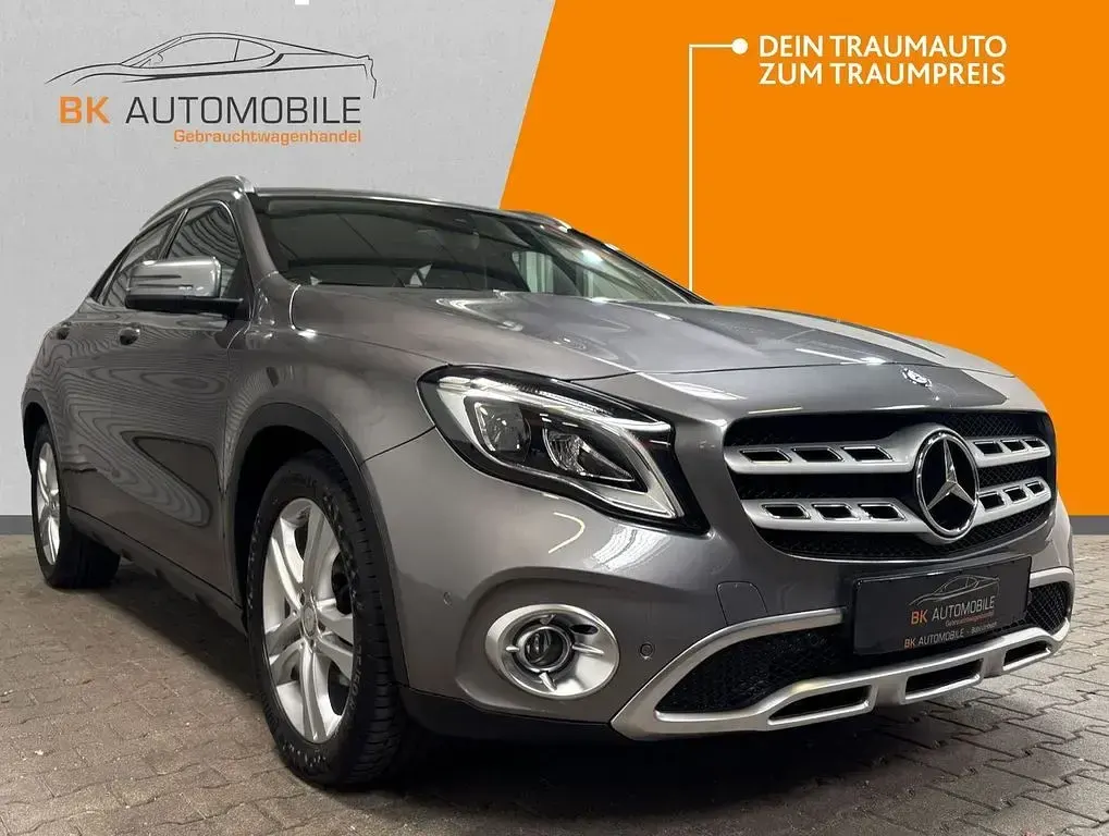 Gebraucht Mercedes GLA220 177 PS (130 kW) 2017 Mountaingrau  metalliclack SUV