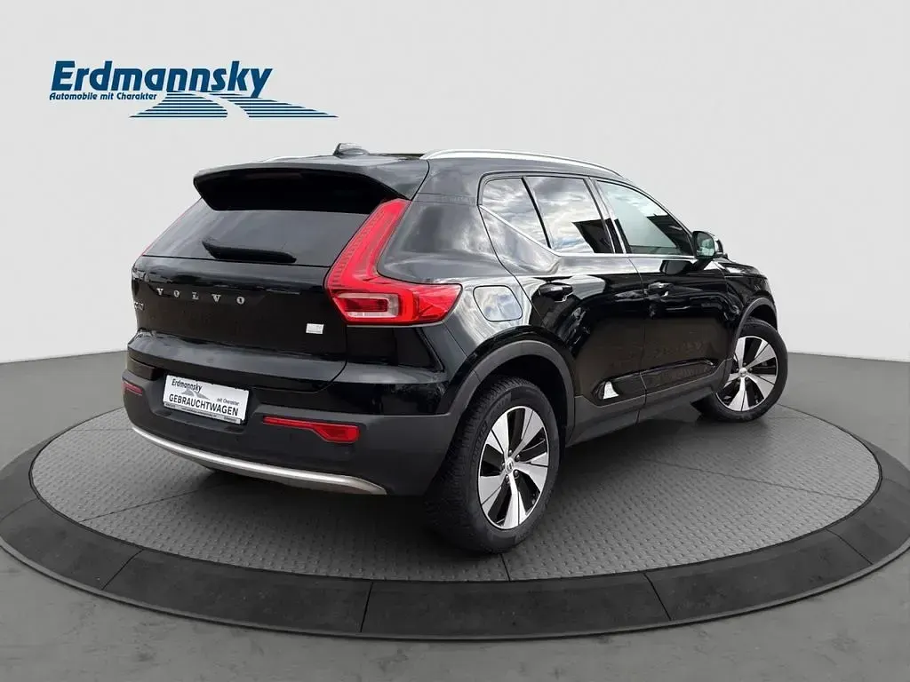 Gebraucht Volvo XC40 Core 211 PS (155 kW) 2022 Schwarz SUV