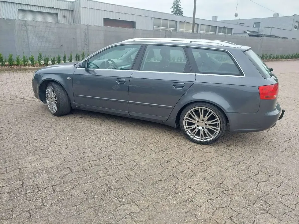 Gebraucht Audi A4 Comfort 131 PS (96 kW) 2005 Grau Kombi