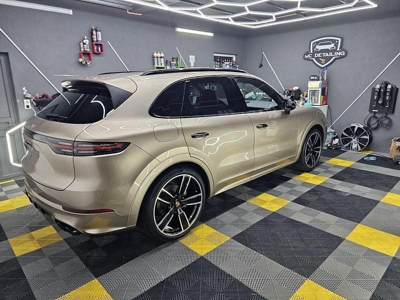 Gelb Gebraucht 2020 Porsche Cayenne SUV | 71.100 € (Etwas zu teuer) - Bild 1/4