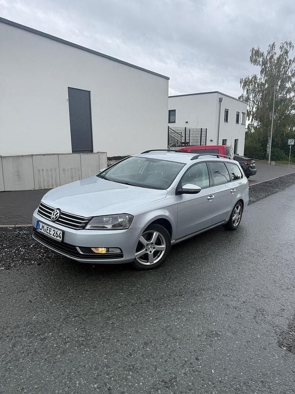 Silber Gebraucht 2013 VW Passat Kombi | 4.750 € (Superpreis) - Bild 1/4
