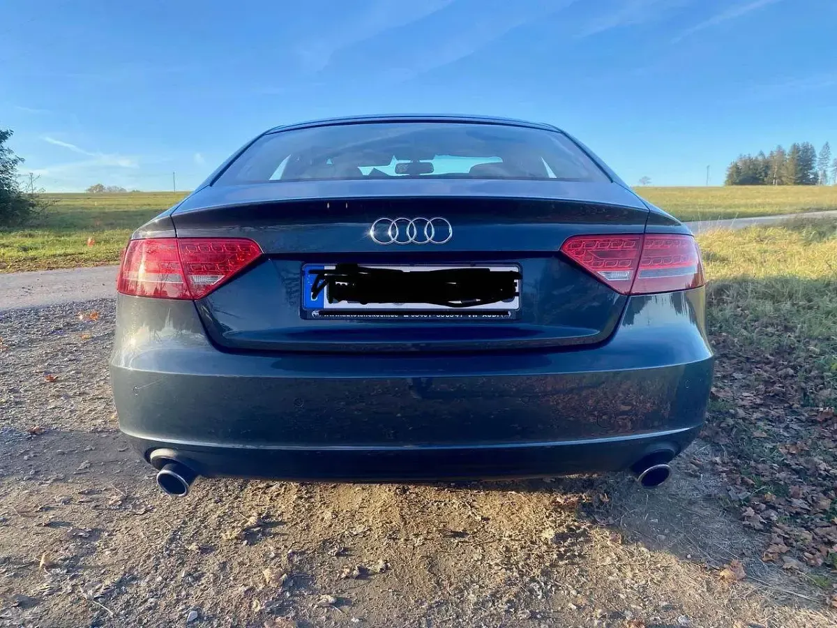 Gebraucht Audi A5 179 PS (131 kW) 2010 Grau Coupé