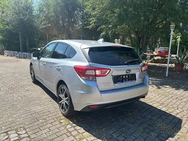 Gebraucht Subaru Impreza Comfort 114 PS (83 kW) 2018 Grau Limousine