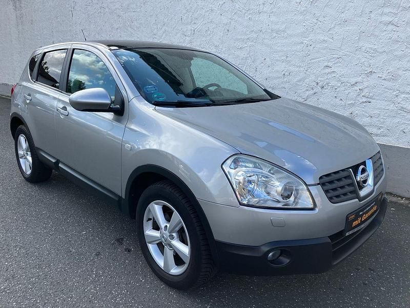 Silber Gebraucht 2007 Nissan Qashqai Tekna SUV | 6.990 € (Etwas zu teuer) - Bild 1/4