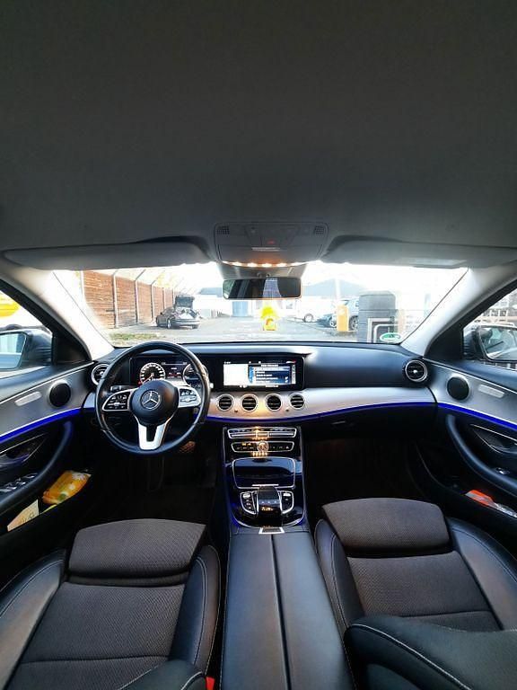 Gebraucht Mercedes E220 194 PS (142 kW) 2019 Grau Limousine