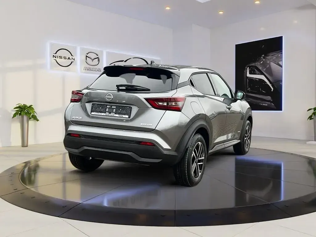 Second-hand Nissan Juke N-Connecta 143 CP (105 kW) 2025 Gri SUV