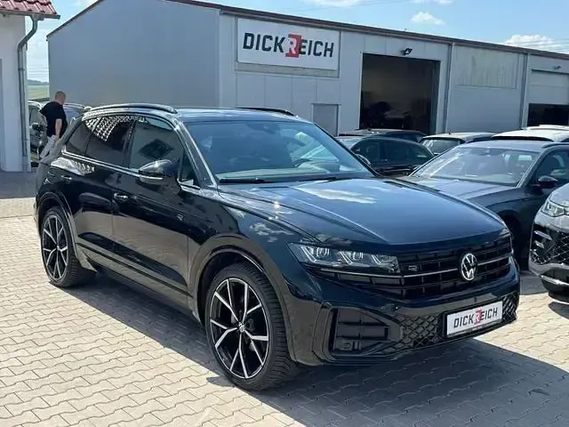Gebraucht VW Touareg R-line 286 PS (210 kW) 2025 Grenadillschwarz metallic SUV