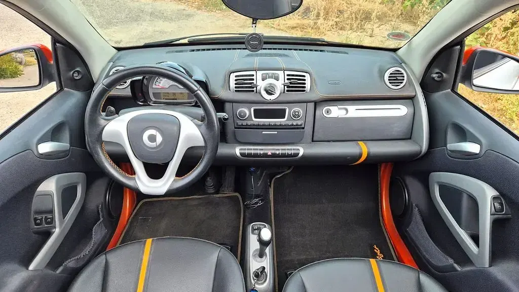 Gebraucht Smart ForTwo Cabrio Passion 71 PS (52 kW) 2015 Weiß Cabrio