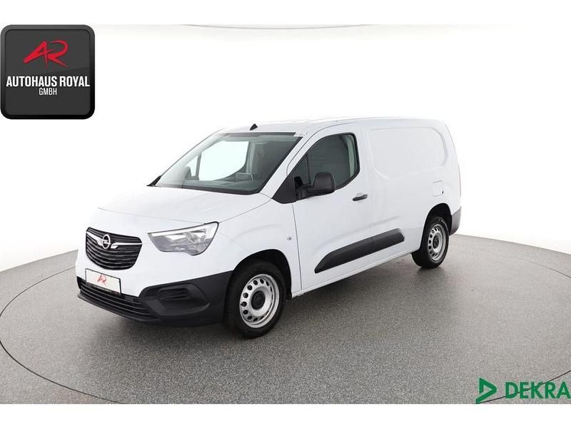 Weiss Gebraucht 2022 Opel Combo Van / Kleinbus | 14.879 € (Fairer Preis) - Bild 1/4