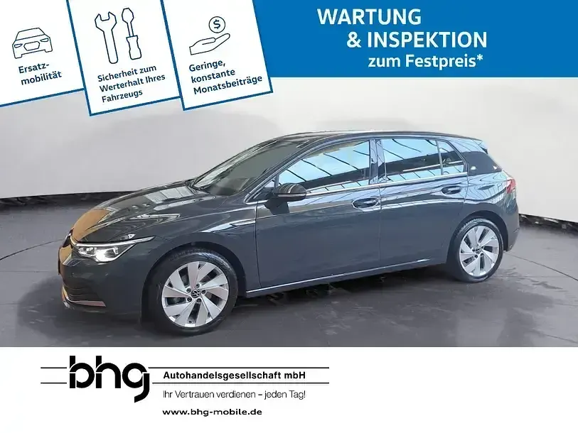 Gebraucht VW Golf VIII Style 131 PS (96 kW) 2024 Grau Limousine