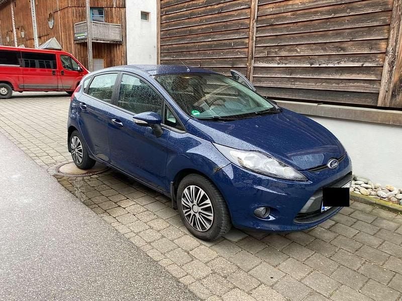 Blau Gebraucht 2010 Ford Fiesta Trend Kleinwagen | 2.399 € (Superpreis) - Bild 1/4