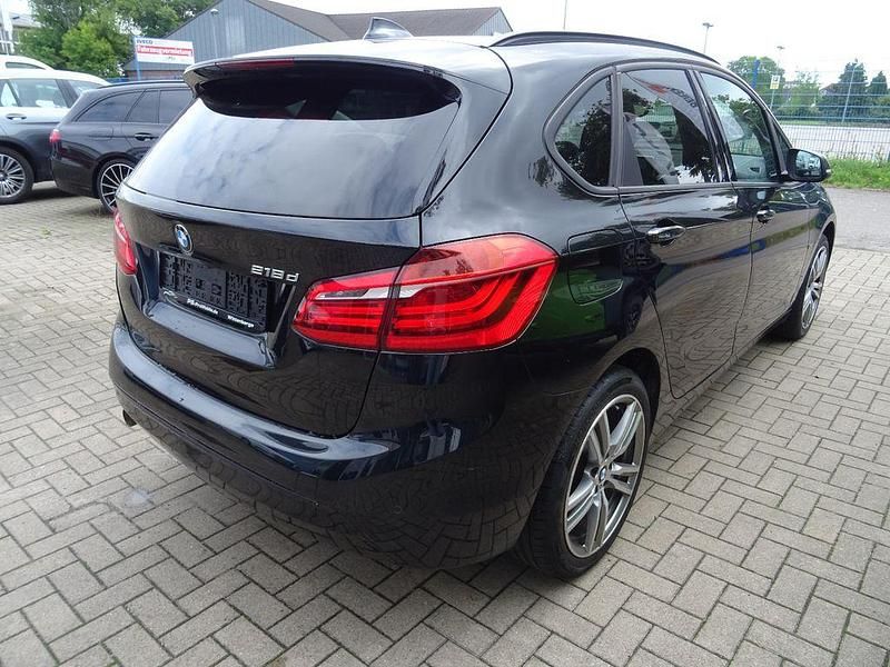 Gebraucht BMW 218 Sport Line 150 PS (110 kW) 2017 Schwarz Limousine