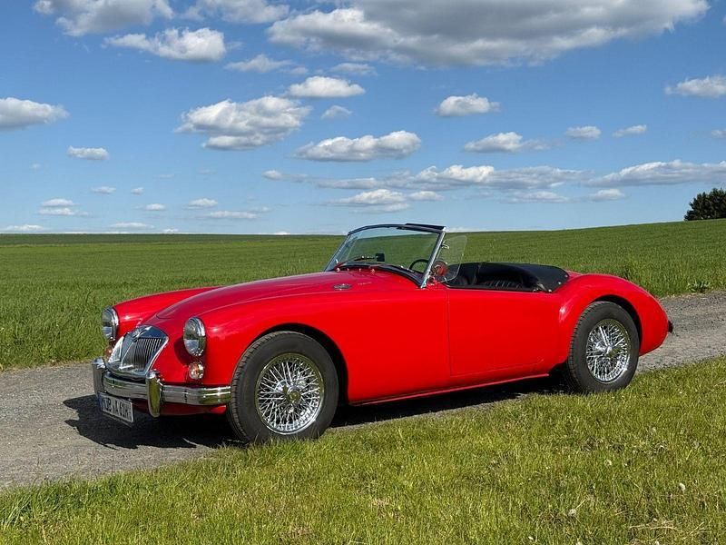 Rot Gebraucht 1961 MG 1600 Cabrio | 27.499 € - Bild 1/4
