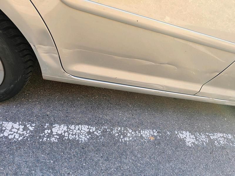 Gebraucht VW Touran 140 PS (102 kW) 2009 Silber Van / Kleinbus