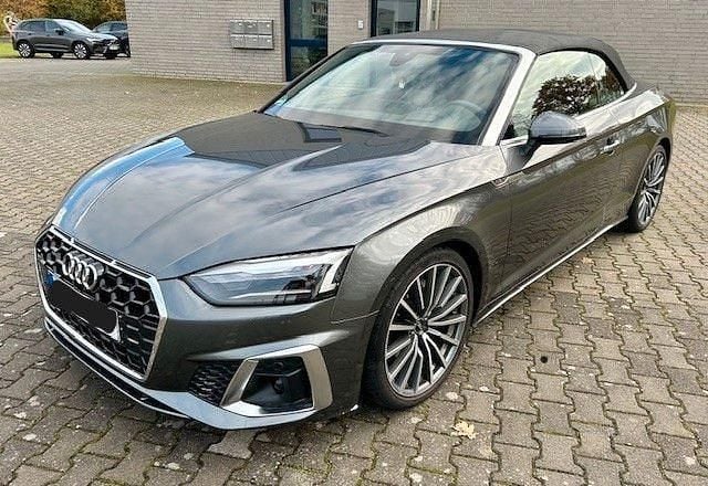 Grau Gebraucht 2022 Audi A5 Cabriolet S-Line Cabrio | 36.100 € (Guter Preis) - Bild 1/4