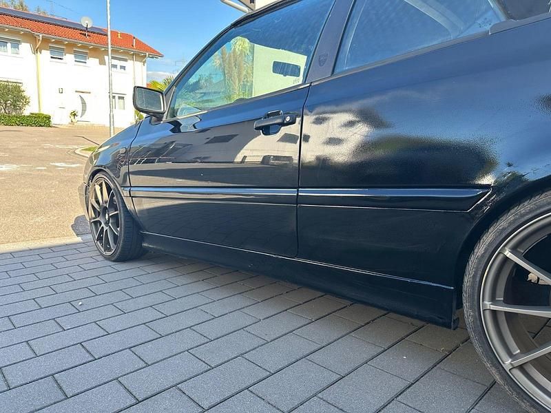 Gebraucht VW Golf Cabriolet 90 PS (66 kW) 1997 Schwarz Cabrio