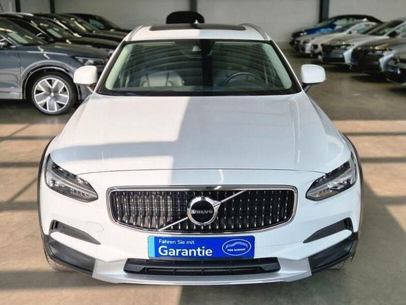 Gebraucht Volvo V90 CC 228 PS (167 kW) 2018 Weiß Kombi