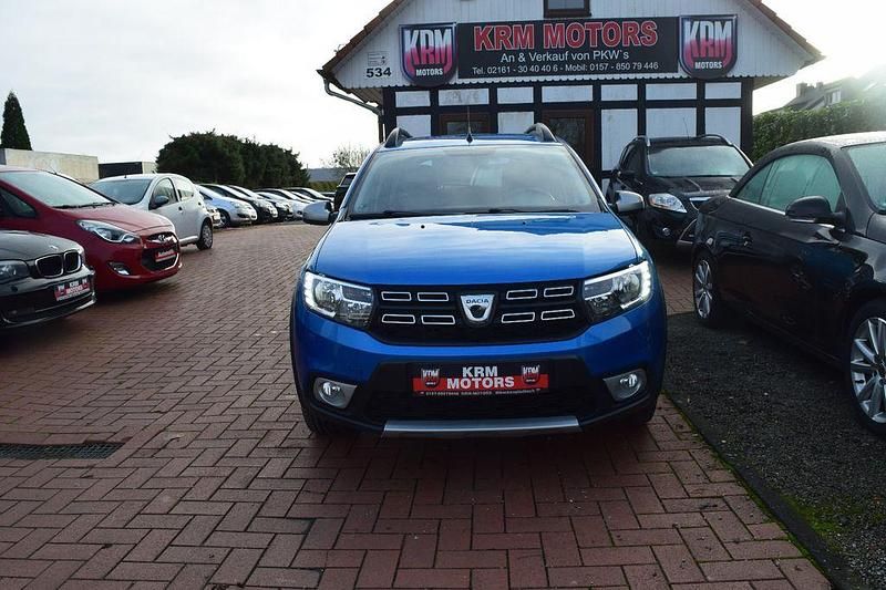 Blau sky (metallic) Gebraucht 2019 Dacia Sandero Stepway SUV | 6.990 € (Fairer Preis) - Bild 1/4