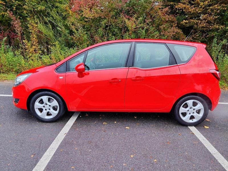 Gebraucht Opel Meriva 140 PS (102 kW) 2014 Rot Van / Kleinbus