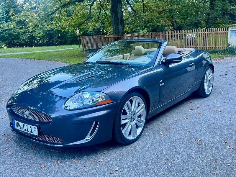 Gebraucht Jaguar XKR 510 PS (375 kW) 2010 Grau Cabrio