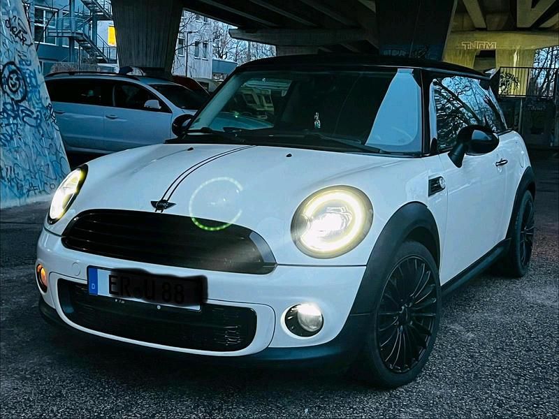 Weiß Gebraucht 2011 Mini Cooper Coupé Coupé | 6.000 € (Fairer Preis) - Bild 1/4