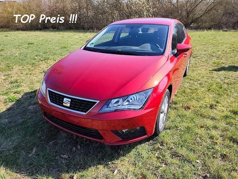 Second-hand Seat Leon Style 110 CP (80 kW) 2018 Roșu Berlinǎ