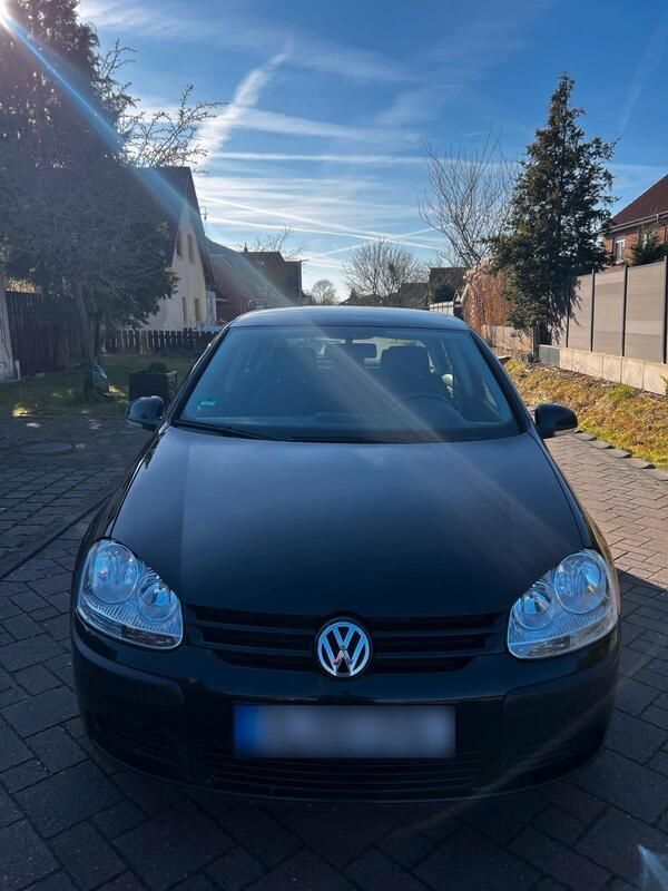 Schwarz Gebraucht 2004 VW Golf V Kleinwagen | 1.500 € (Guter Preis) - Bild 1/4