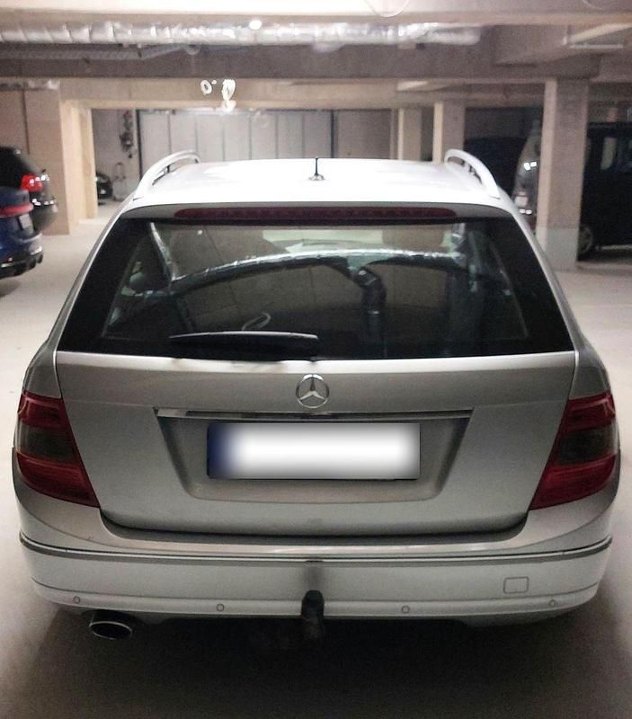Gebraucht Mercedes C220 170 PS (125 kW) 2010 Silber Kombi