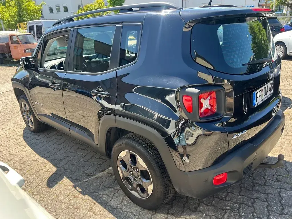 Gebraucht Jeep Renegade Longitude 140 PS (102 kW) 2016 Schwarz SUV
