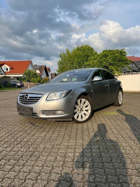 Silber Gebraucht 2013 Opel Insignia Limousine | 6.000 € (Fairer Preis) - Bild 1/4
