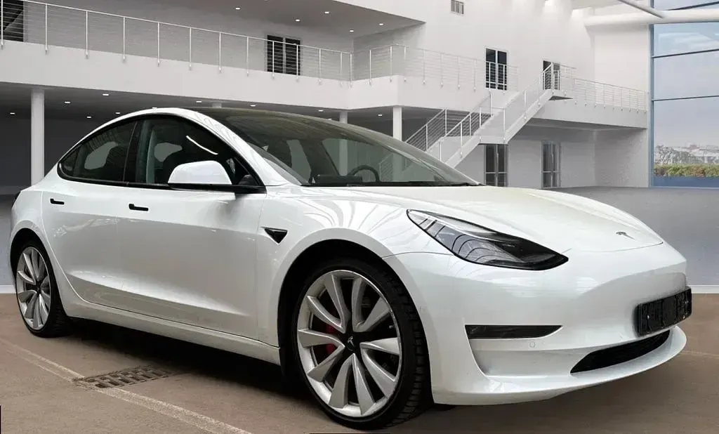 Usata Tesla Model 3 Performance 377 kW (513 CV) 2022 Bianco Berlina